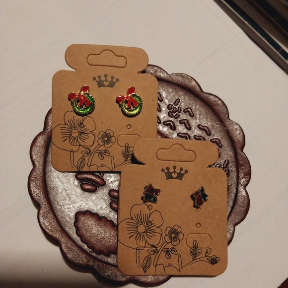 Two pair of vintage earrings bells, and wreath gold tone - Picture 2 of 2